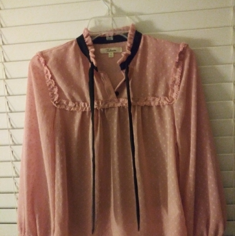 Woman's blouse
